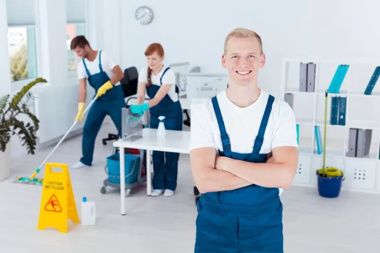 choosing the right apartment cleaning service